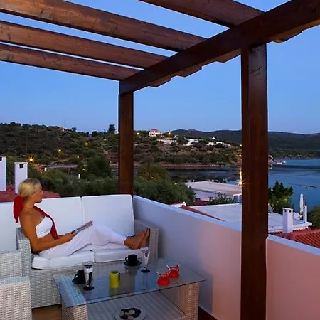 Porto Cadena Affittacamere Limin Ierakos