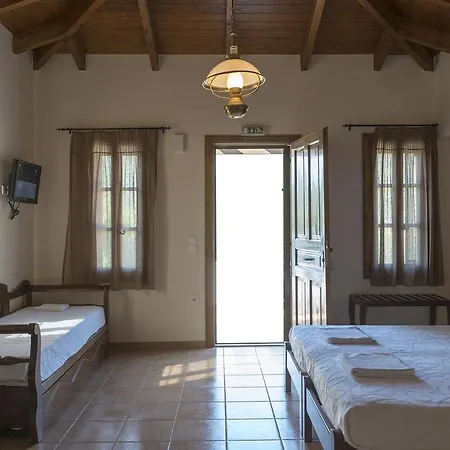 Porto Cadena Guest house *