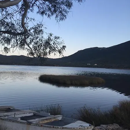 Porto Cadena Limin Ierakos