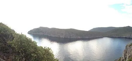 Porto Cadena Λιμήν Ιέρακος