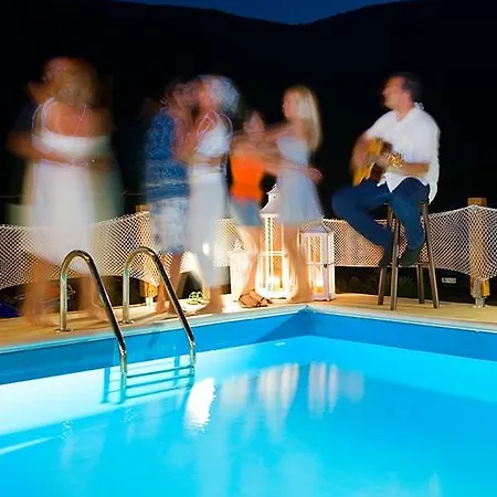 Porto Cadena Guest house *